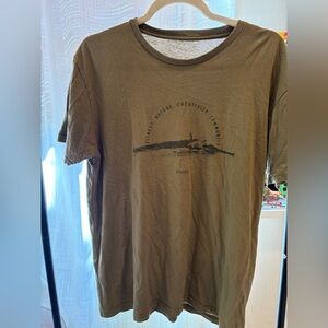 Vuori Olive Graphic Men's Tee
